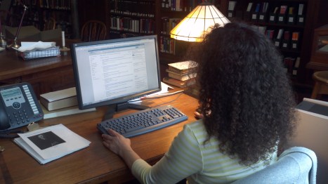 A NYAM Librarian conducts a PubMed search. 