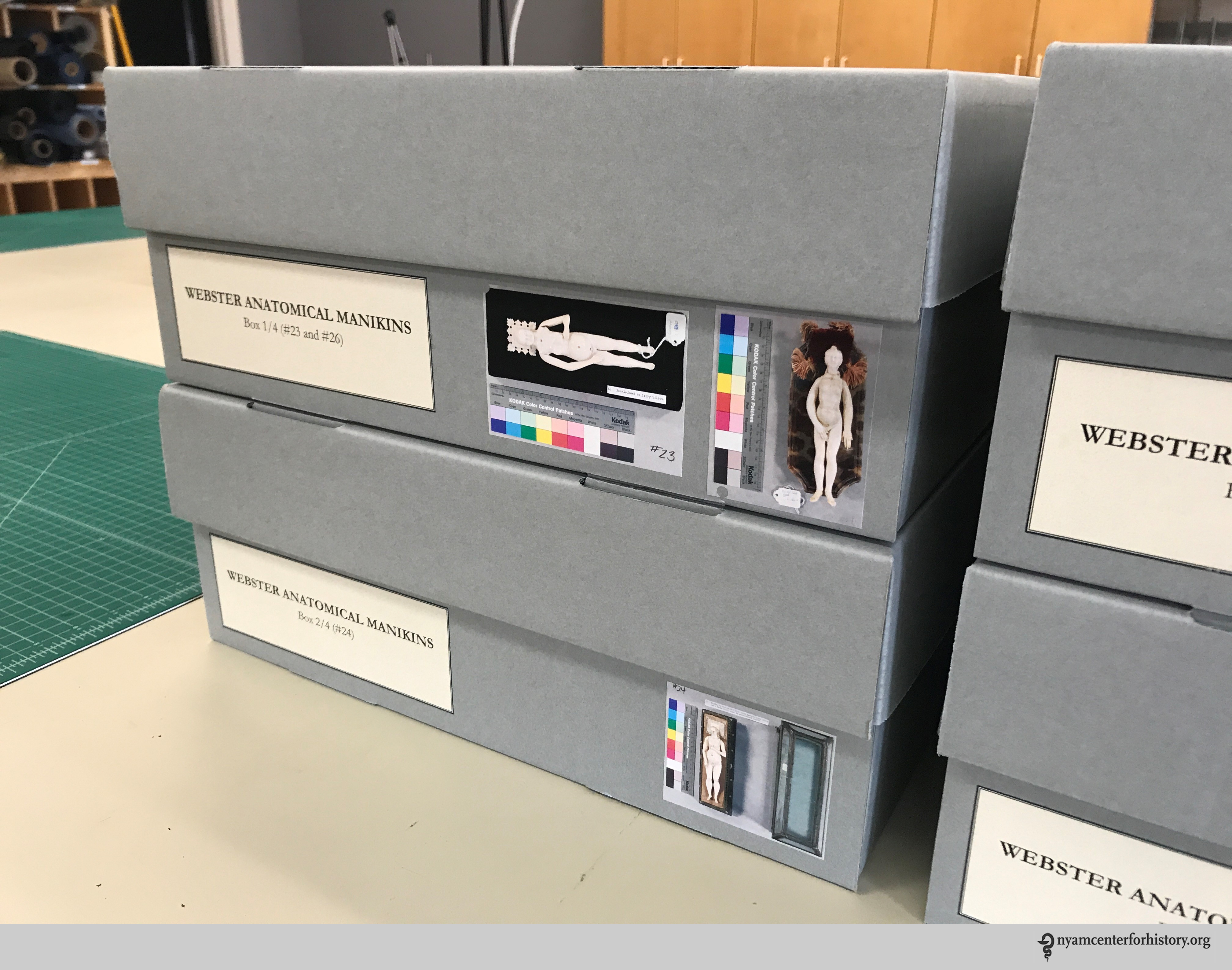 6_BoxExterior_watermark